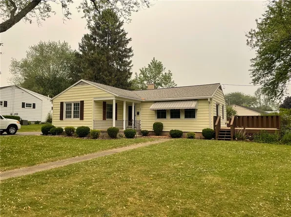 360 W High St, Geneva, NY 14456