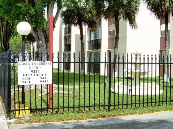 9411 SW 4th St APT 105, Miami, FL 33174