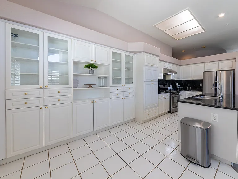 11857 Saint Andrews Pl — Photo 5