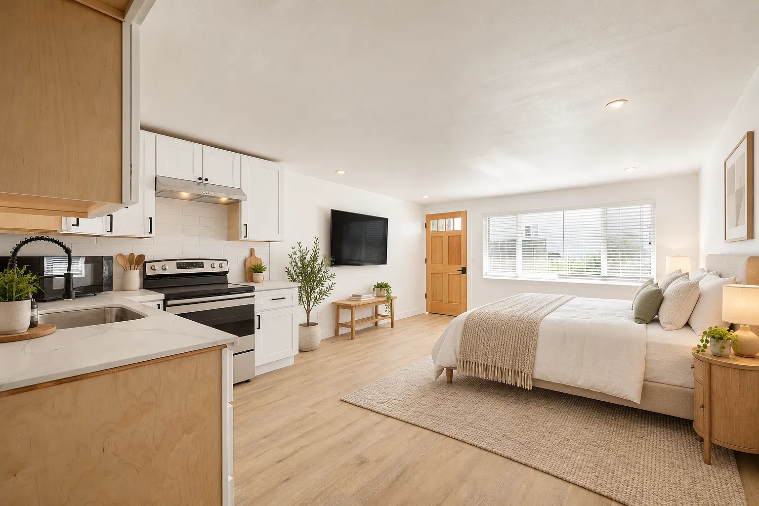 Studio, 400 sqft, $1,695 — Photo 1