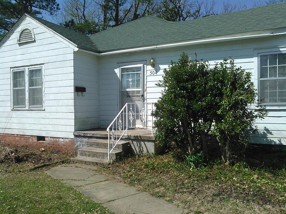 1st image of 304 N Indianola St