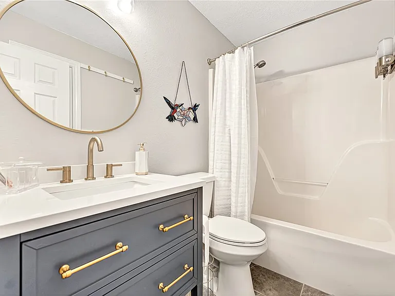 701 SW Maidstone Ave — Photo 21