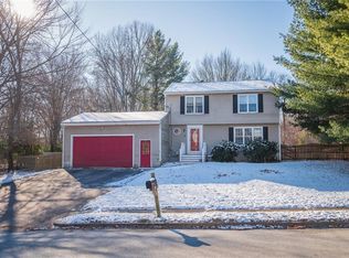 4 Country View Dr, West greenwich, RI 02816