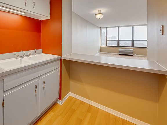 5th image of 5100 N Marine Dr APT 16H