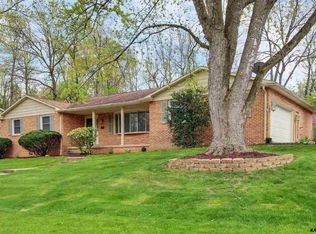 3386 Harrowgate Rd, York, PA 17402