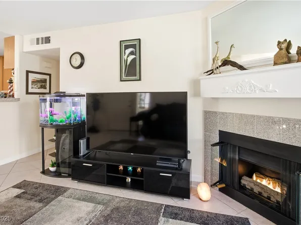 5206 Mandalay Springs Dr Unit 204, Paradise Town, NV 89120