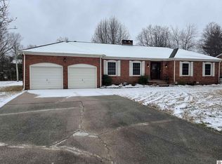 1715 Holiday Dr, Murray, KY 42071