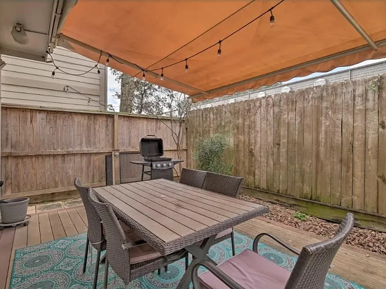 1006 Rochow St #A — Photo 15