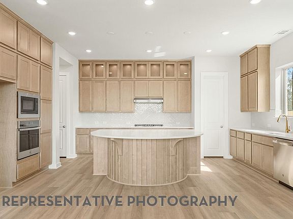 3rd image of 7823 Elizabeth Creek Ct