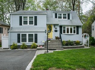 126 Spring St, Metuchen, NJ 08840