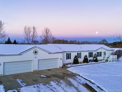 5115 E Valley Rd, Mount Pleasant, MI, 48858