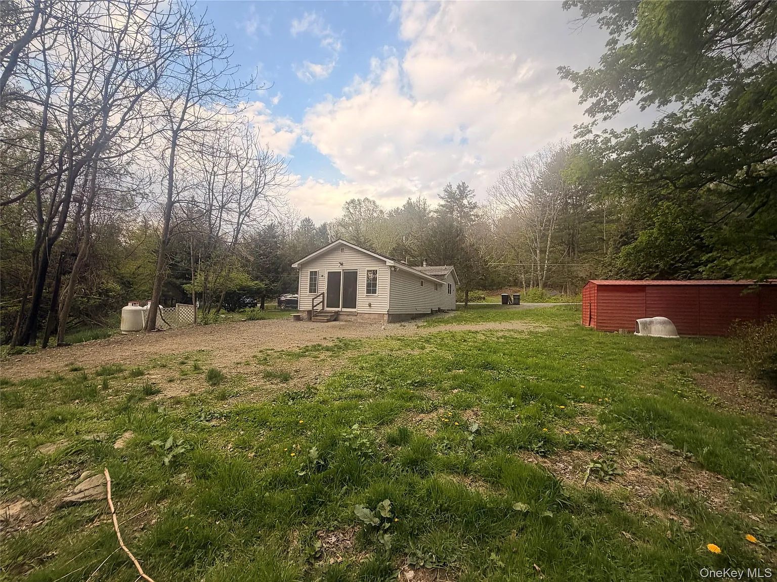 2 bed, 1.0 bath, 1041 sqft, $2,200 — Photo 3