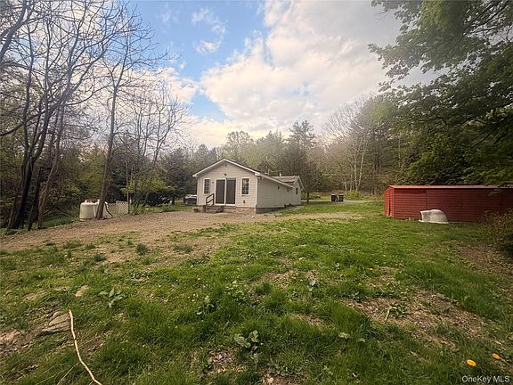 3rd image of 157 White Bridge Rd