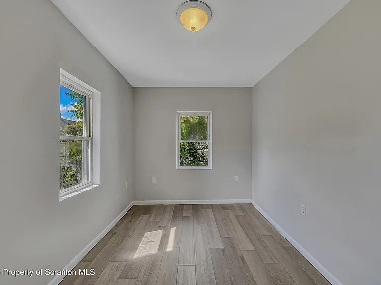 514 Stipp Ct — Photo 17