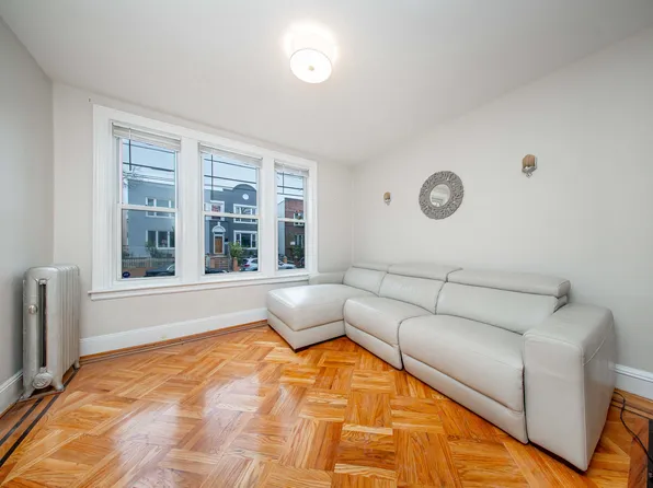 23-42 Crescent Street image 5 of 13