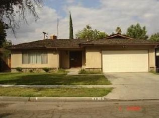 4815 E Cambridge Ave, Fresno, CA 93703