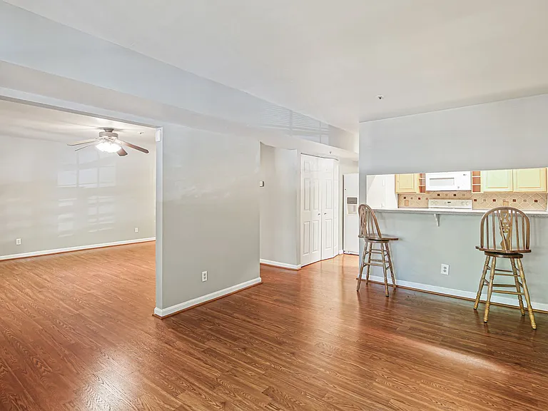 4906 Columbia Rd #8 — Photo 6
