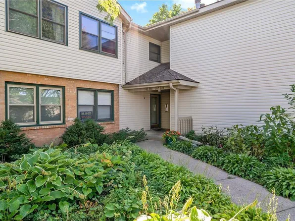 990 Kensington Trl APT 107, Eagan, MN 55123