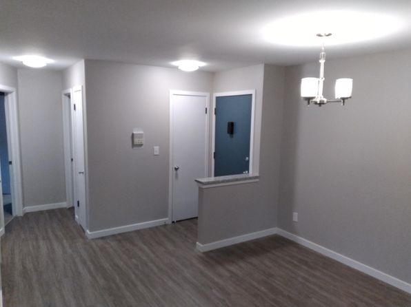 1400 E Warnimont Ave #206