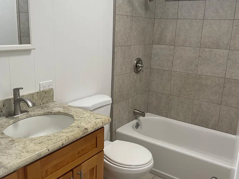 1576 Pahulu St #3 — Photo 3