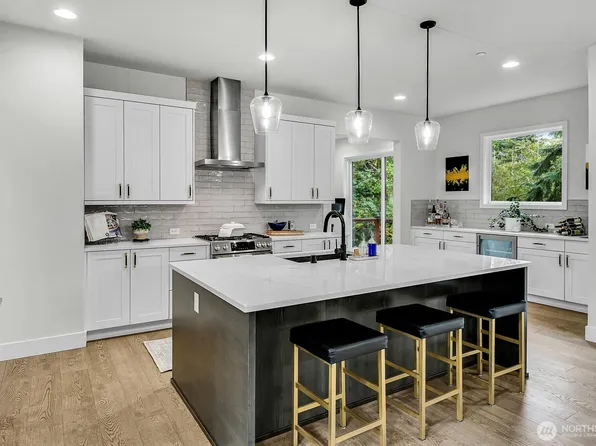 6309 207th Avenue E, Bonney Lake, WA 98391