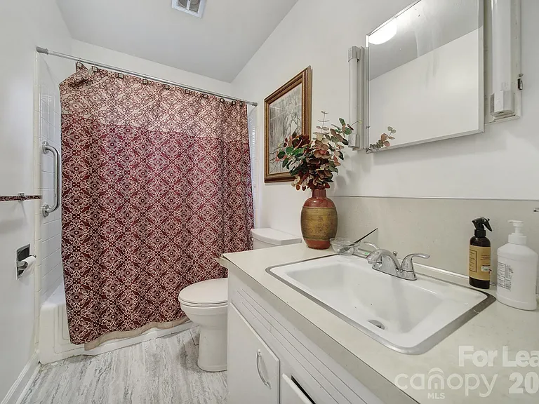 4301 Briarhill Dr — Photo 20