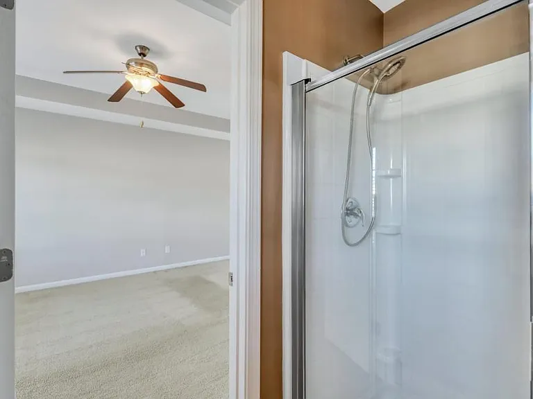 205 Ventura Pl — Photo 11