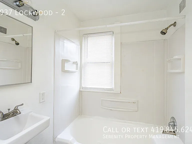 3937 Lockwood Ave #2 — Photo 8