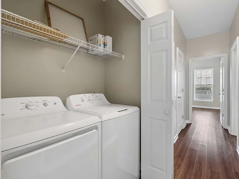 501 Churchill Xing — Photo 12