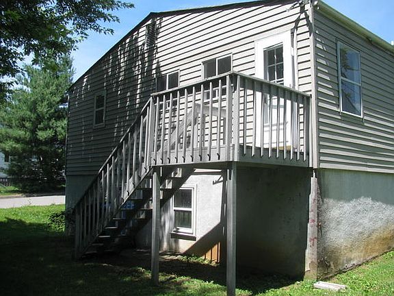 2nd image of 1403 Abbott St NW