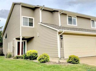 1000 E Jane Ln, Sioux Falls, SD 57108
