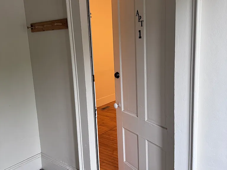 Front door entrance from vestibule