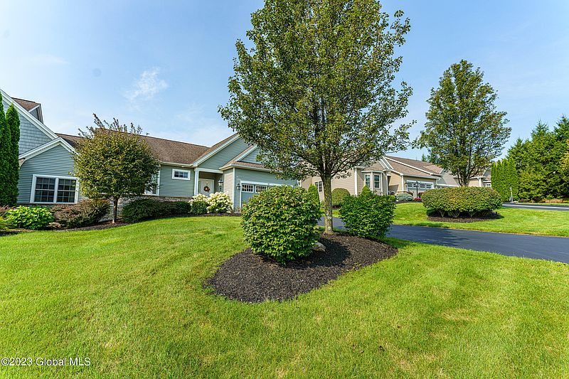 2nd image of 37 Sheldon Drive