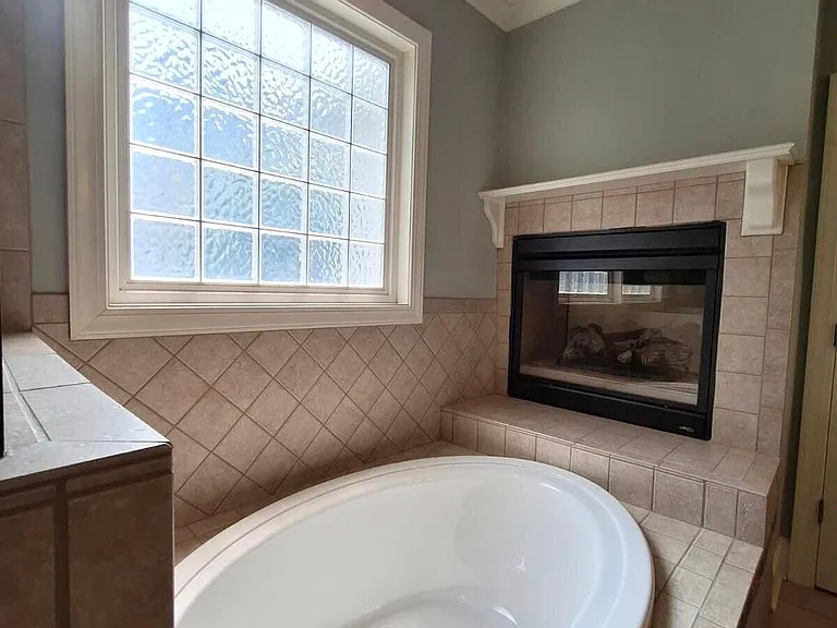 168 Blackwater Dr — Photo 15