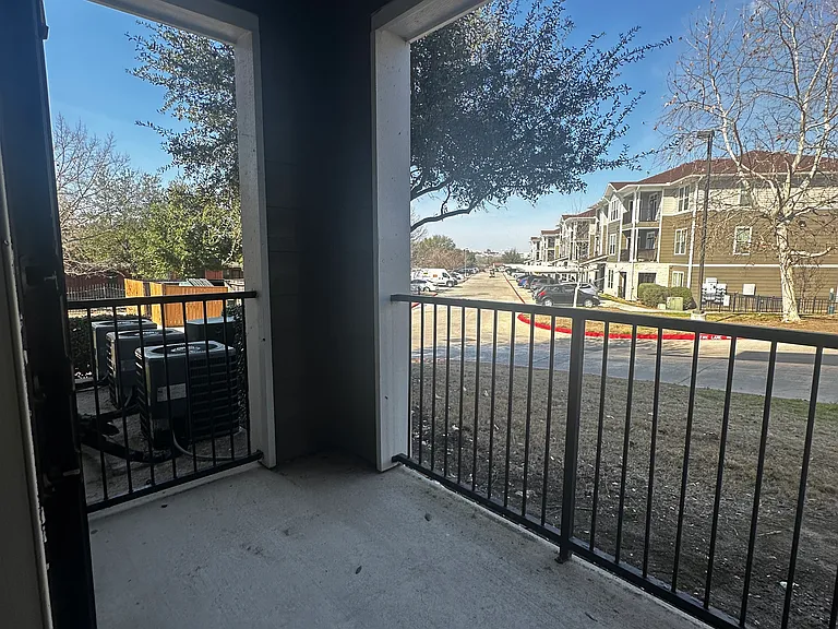 Medical Pkwy — Photo 9