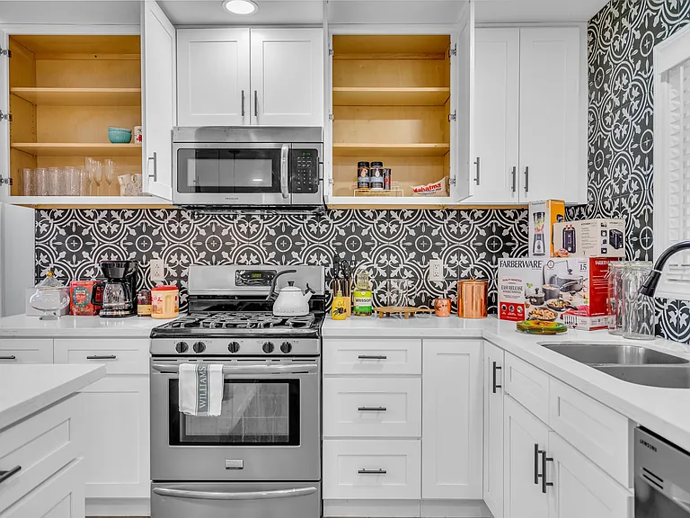 5676 E Bloomfield St — Photo 16