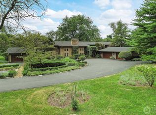 88 Meadow Hill Rd, Barrington Hills, IL 60010