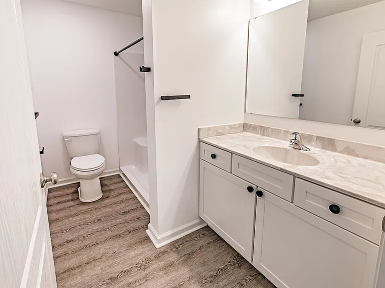 582 Railroad Ave — Photo 10