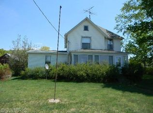 960 N 88th Ave, Hart, MI 49420