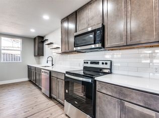 1809 S Perry Rd #R, Carrollton, TX 75006