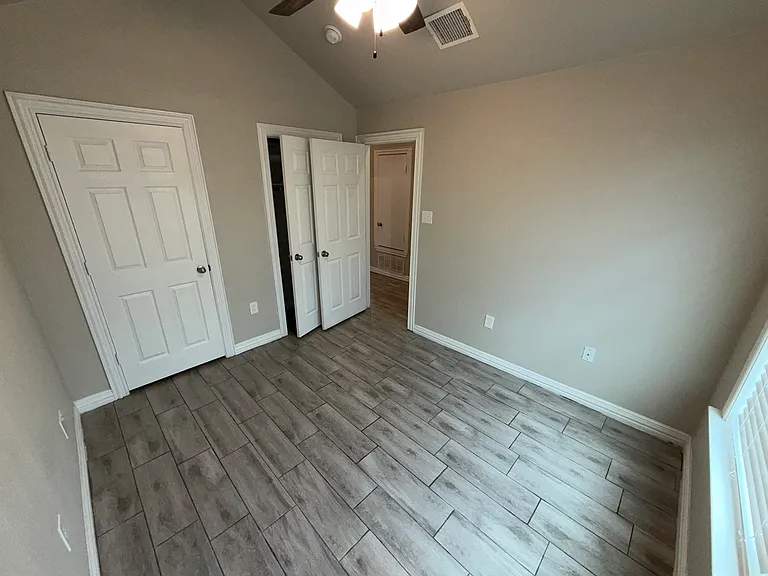 3334 Addison Way — Photo 5