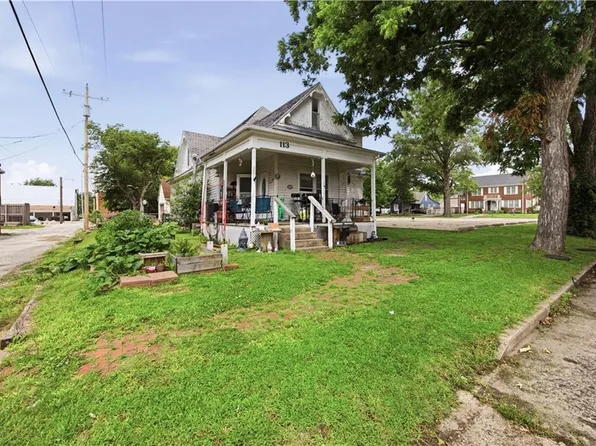 113 N 7th St, Neodesha, KS 66757