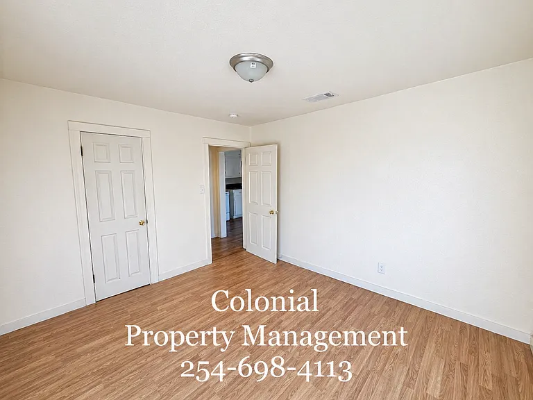 424 W Green Ave — Photo 6
