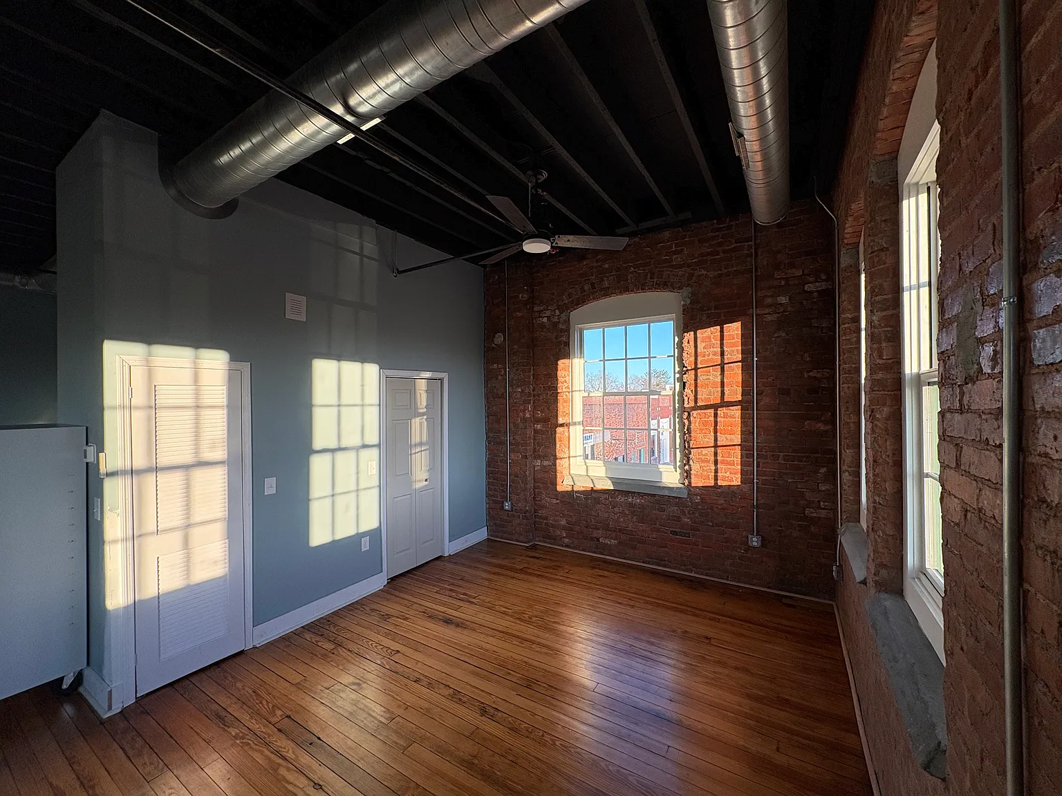 2 bed, 1092 sqft, $1,500 — Photo 4