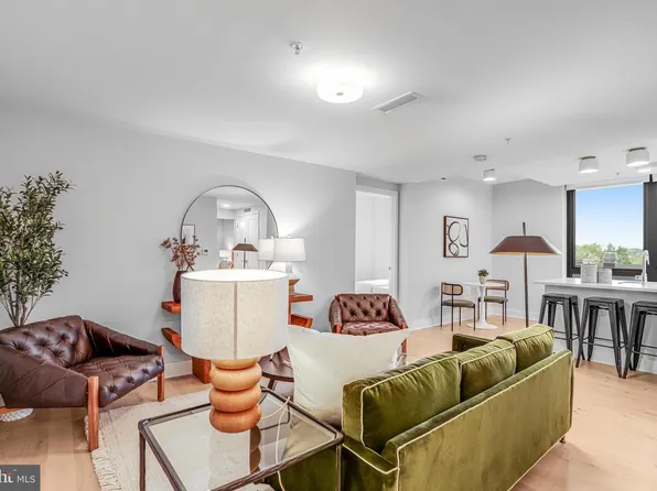 1211 Van St SE APT 501, Washington, DC 20003