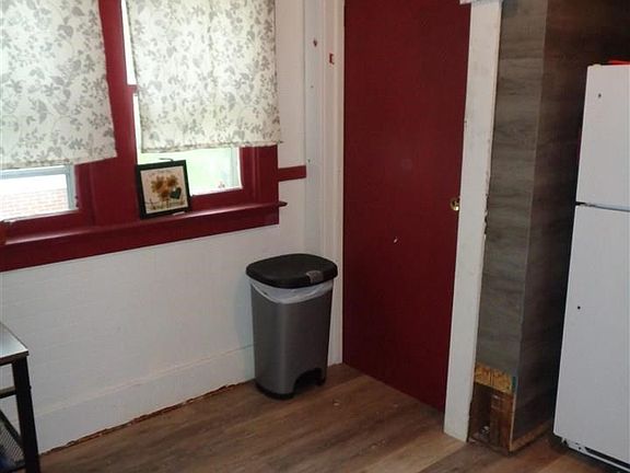 5th image of 1513 N Charles St