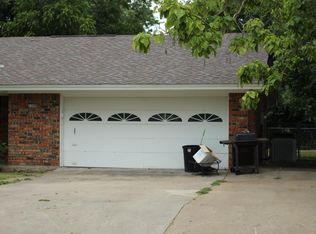 1330 N Charlotte Ave, Stephenville, TX 76401