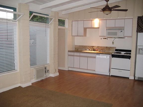 5th image of 2608 W Chandler Blvd