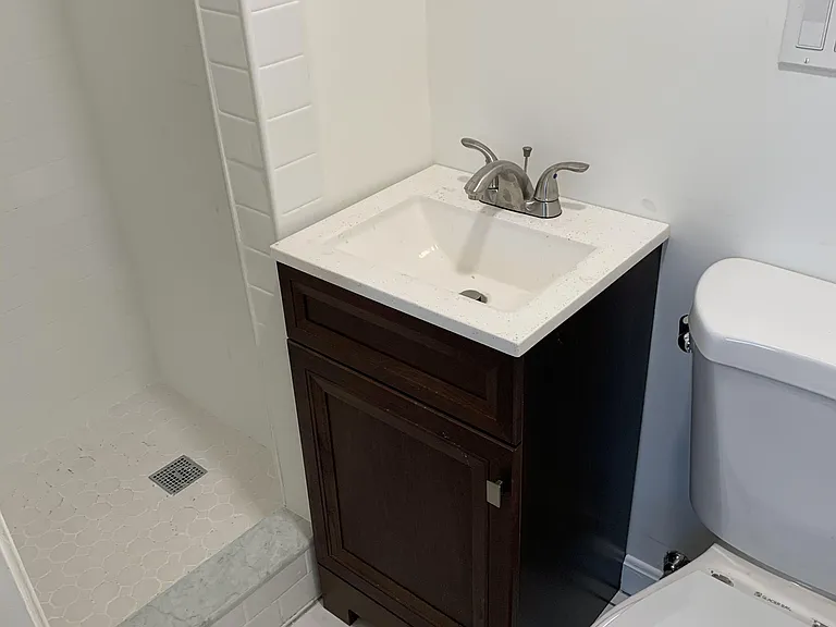 4 Garden Ct #4C — Photo 4