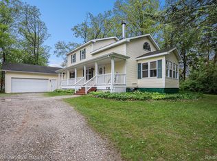 730 Fairview St, White Lake, MI 48383